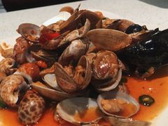 -佰烧海鲜烤肉火锅自助(世茂国际广场店)