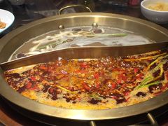 -小天鹅火锅·一线江景洪鼎旗舰店(洪崖洞店)