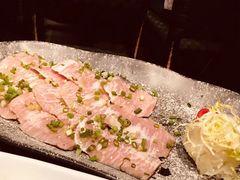 -肉魁屋·烧肉·烧鸟·酒场(高新店)