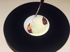 -余欢领鲜火锅(新街口店)