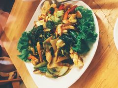 -J Daeng Seafood