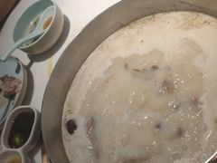 -洪氏嗨捞·猪肚鸡火锅(阳光天地店)
