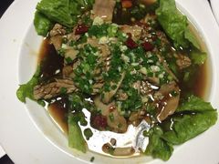 -云海肴·汽锅鸡·云南菜(天山百盛优客店)