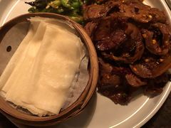 炭烤牛肉-毛辣果·酸