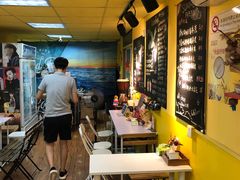 -志龙皇冠吃货椰子铺