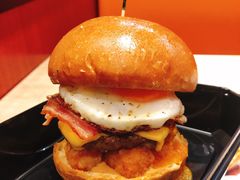 布里欧修特堡-The Habit Burger Grill 哈比特汉堡(爱琴海店)
