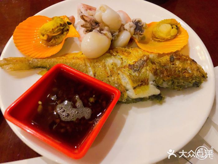 荣誉国际酒店-云顶旋转餐厅图片
