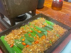 铁板蒜蓉秋葵-将军肚烧烤鸡手王(东岭南街店)