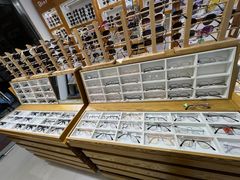 -沪睛眼镜蔡司官方授权店(金桥佳林路店)