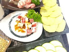 -炙忧烤肉屋(中国铁建广场店)