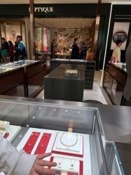 -周大福荟馆JEWELRIA(宝安南路华润万象城店)