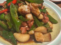 辣椒炒肉-吕氏疙瘩汤·新派鲁菜(济南万象城店)