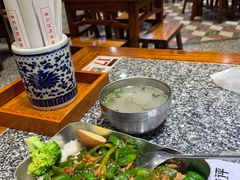 -湘下佬·老长沙吃货铺(酃湖万达店)