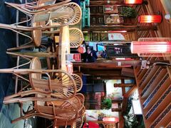 -野山舂·贵州现舂酸汤火锅(鸿通城店)