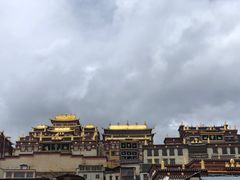-噶丹松赞林寺