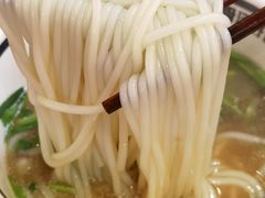 -霸舌生滚牛肉米粉(天生街道店)