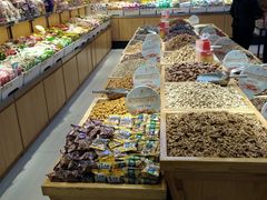 面包甜点陈列柜-品忆香炒货工坊(西稍门店)