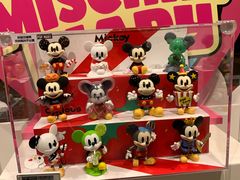 -泡泡玛特POPMART(世豪广场店)