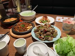 -吕氏疙瘩汤·新派鲁菜(济南万象城店)