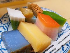 -莫定标娘惹糕点
