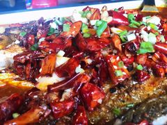 -鸣记脆皮烤鱼·海鲜烤鱼(三八广场店)