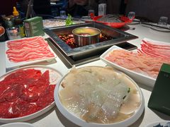 -二荆条·蜀鲜汇城市森林火锅