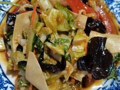 -牛味道炭火烤肉(湖前总店)