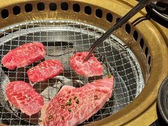-山川小町·极番烧肉(新地假日广场店)