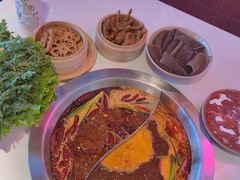 -卤校长重庆火锅(国兴店)