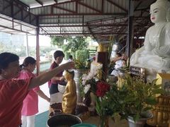 -ခြောက်ထပ်ကြီးရွှေသာလျောင်းဘုရားကြီး