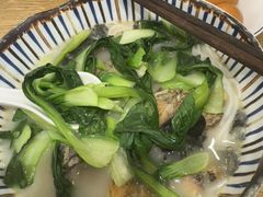 -鲜越鲜鱼粉(财富购物中心店)