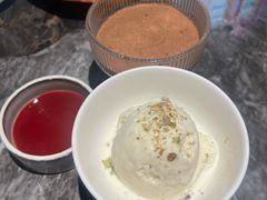 -LESCEDARS Brasserie Bistro香柏树