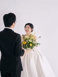 -樱花婚纱摄影