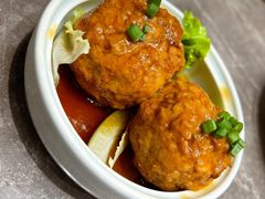 鸭蛋黄狮子头-闫府私房菜·百年鲁菜(恒隆店)