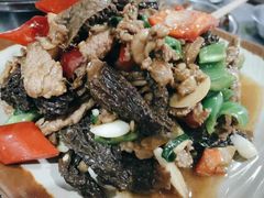 -萨宁音登锡伯风味餐厅(一楼店)