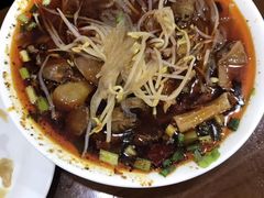 -胡成记口蘑龙眼包子(盐道街店)