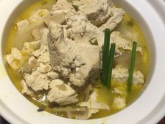 雪菜炖老豆腐-绿茶餐厅(蓝色港湾店)