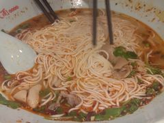 -哇蛙牛功夫面渝都料理(龙阳广场店)