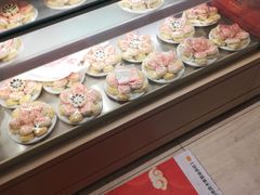 面包甜点陈列柜-大桥道糕点食品店(津塘路店)