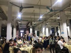 大堂-标记美食新鲜猪杂(兴南大道店)