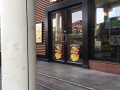 门面-麦当劳(虹梅路地铁站店)