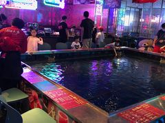虾池-钳真多钓虾馆·小龙虾海鲜烧烤(九六广场店)