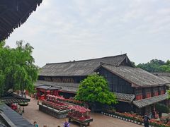 -峨眉山报国寺