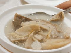 箘黃胡椒煲豬肚-凤凰楼酒家·粤宴点心(华强北店)