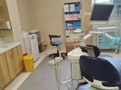 -上海仁爱医院口腔科 · 种植