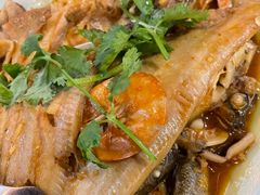 渔娘炖杂鱼-渔娘渔家丹东海鲜(东直门店)