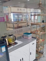 -镁连社·美联社