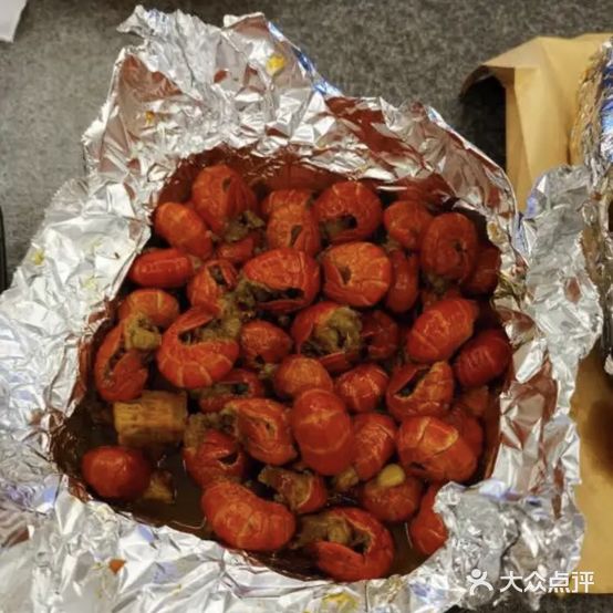 大尚龙虾·海鲜烧烤(塔下街店)