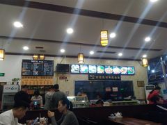 -陇尚人家中国蘭州牛肉面(高新万达店)