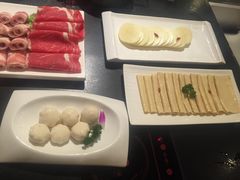 -小天鹅火锅·一线江景洪鼎旗舰店(洪崖洞店)